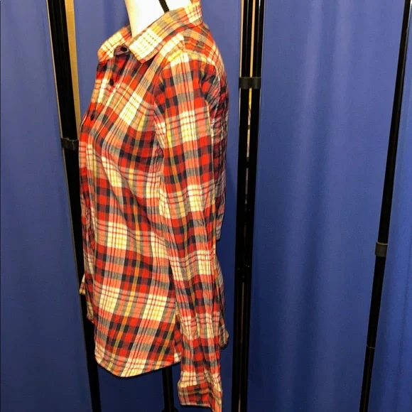 Western Style Plaid Button-Up Shirt - Picture 3 of 7